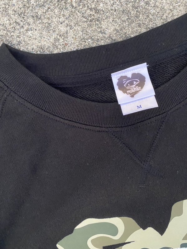 画像2: Heart logo sweat【ブラック】 (2)