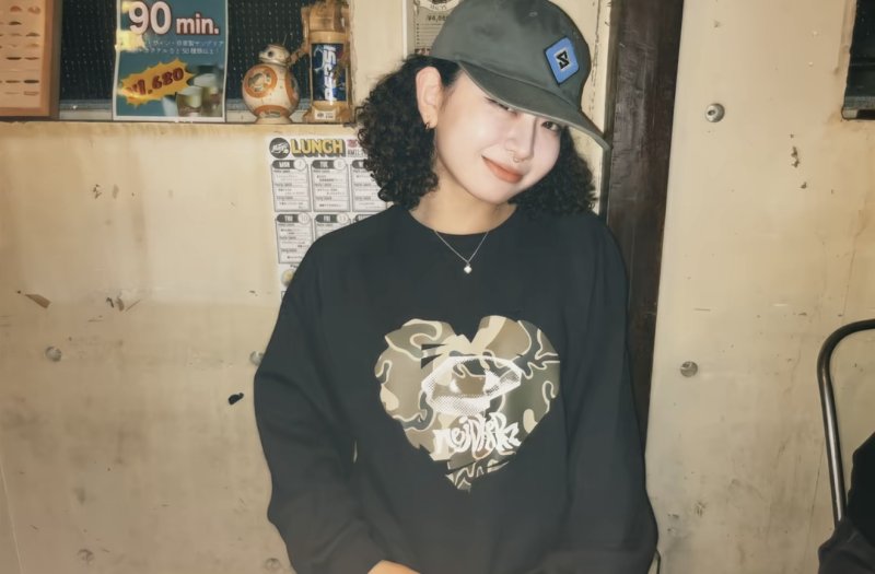 着用モデル：160cm/Mサイズ