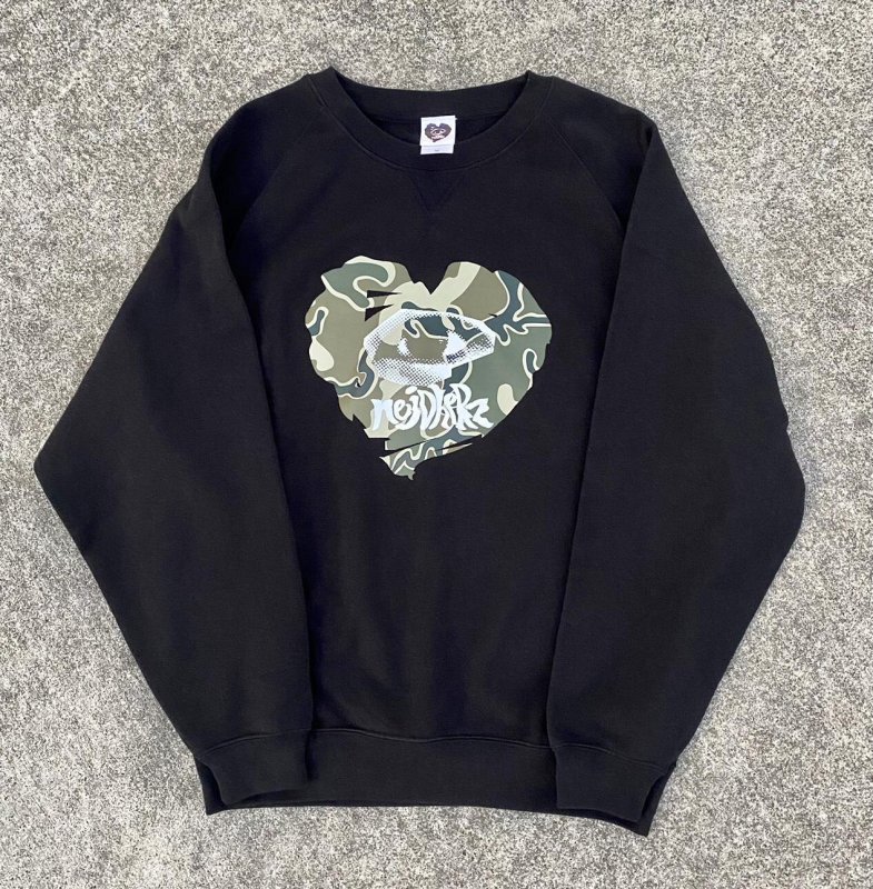 画像1: Heart logo sweat【ブラック】 (1)